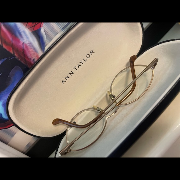 Worth 280$  FOSSIL eyeglasses +Ann Taylor  Case - Picture 5 of 5
